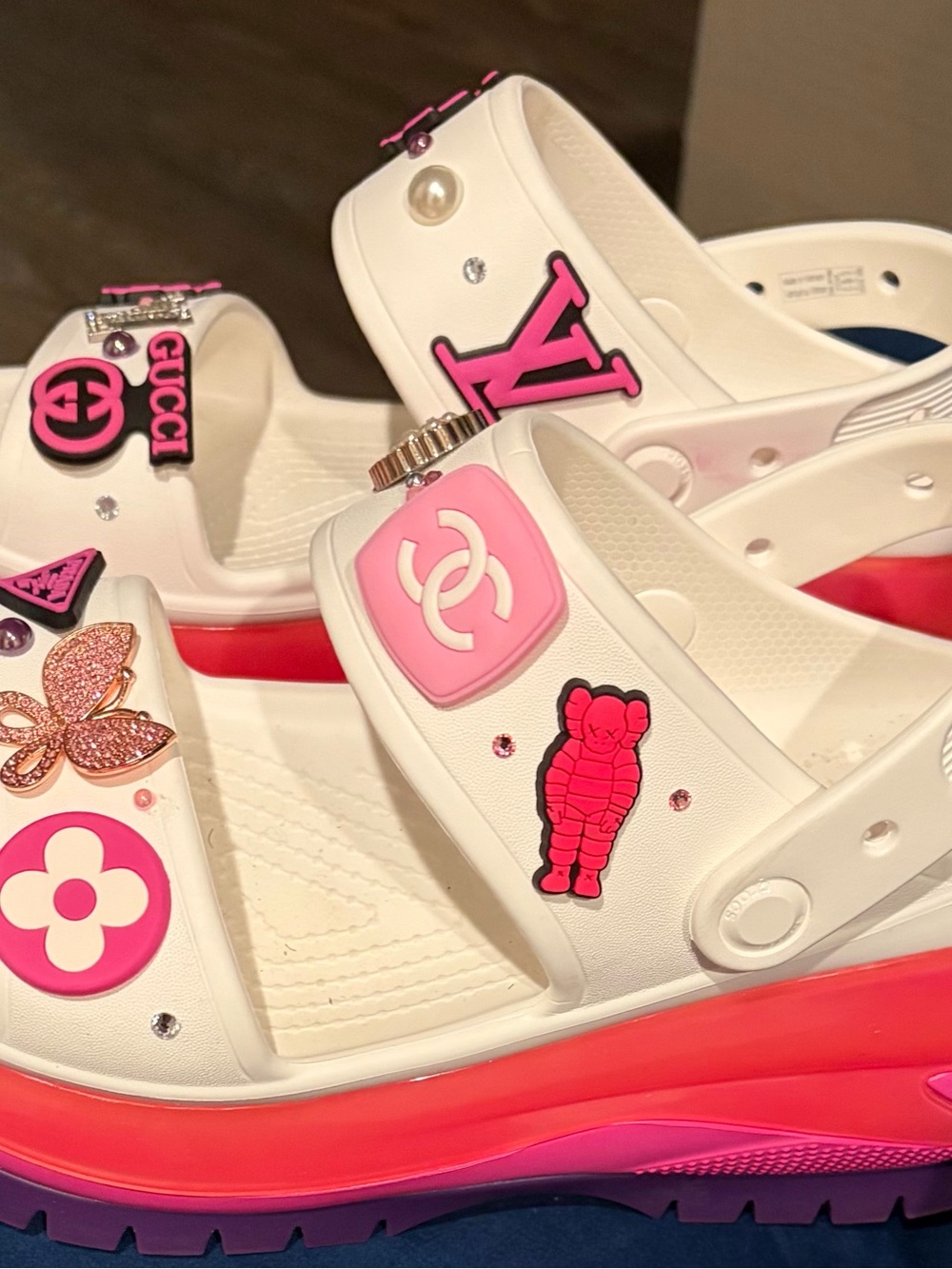 CROCS White Platform Clog Sandals with Pink Trim and Pink Charms - Picture 2 of 5